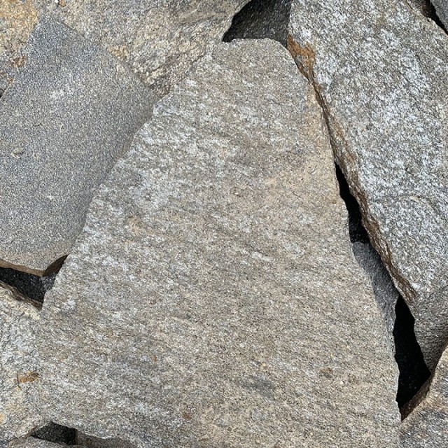 Crni lomljeni - Prirodni kamen